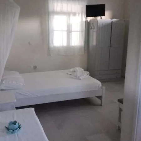 Apartment Studios *